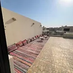 Chic City Stay In 4 Bed Penthouse In Midtown Compound, Auc