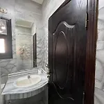Chic City Stay In 4 Bed Penthouse In Midtown Compound, Auc