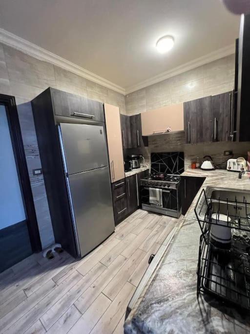 Apartment Chic In 4 Bed Penthouse In Midtown Compound, Auc *
